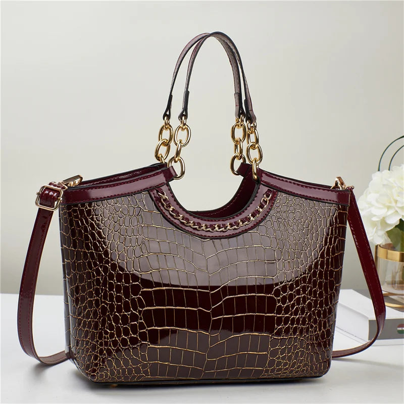 Versatile Fashionable Casual Retro New Minimalist Elegant and Elegant Large Capacity Women's Shoulder Bag