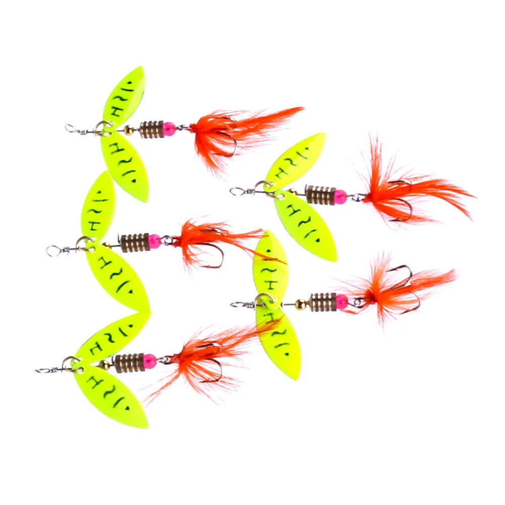 5g Spinnerbait Metal Fishing Lure Artificial Bait Fishing Tackle Feather Hook Spoon Bait with Bright Color