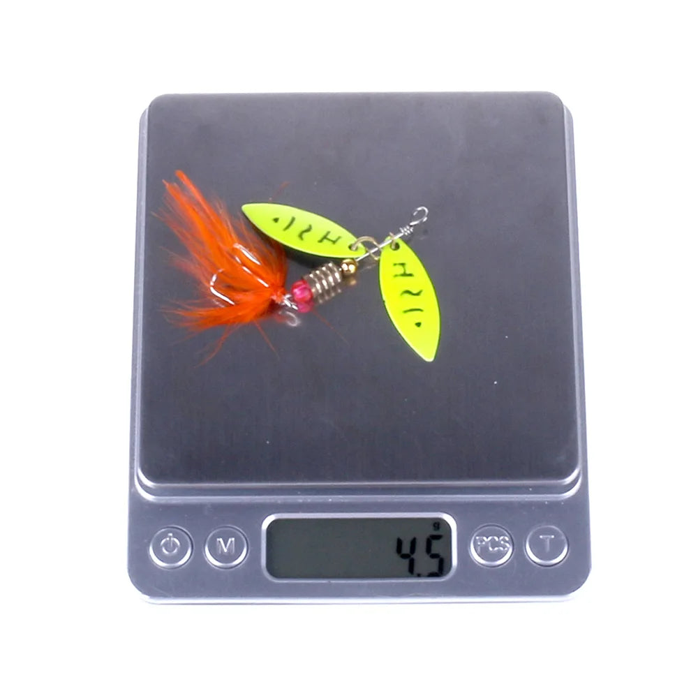 5g Spinnerbait Metal Fishing Lure Artificial Bait Fishing Tackle Feather Hook Spoon Bait with Bright Color