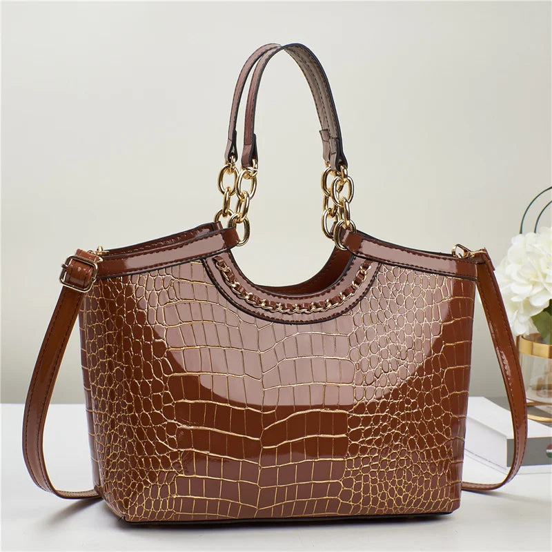 Versatile Fashionable Casual Retro New Minimalist Elegant and Elegant Large Capacity Women's Shoulder Bag