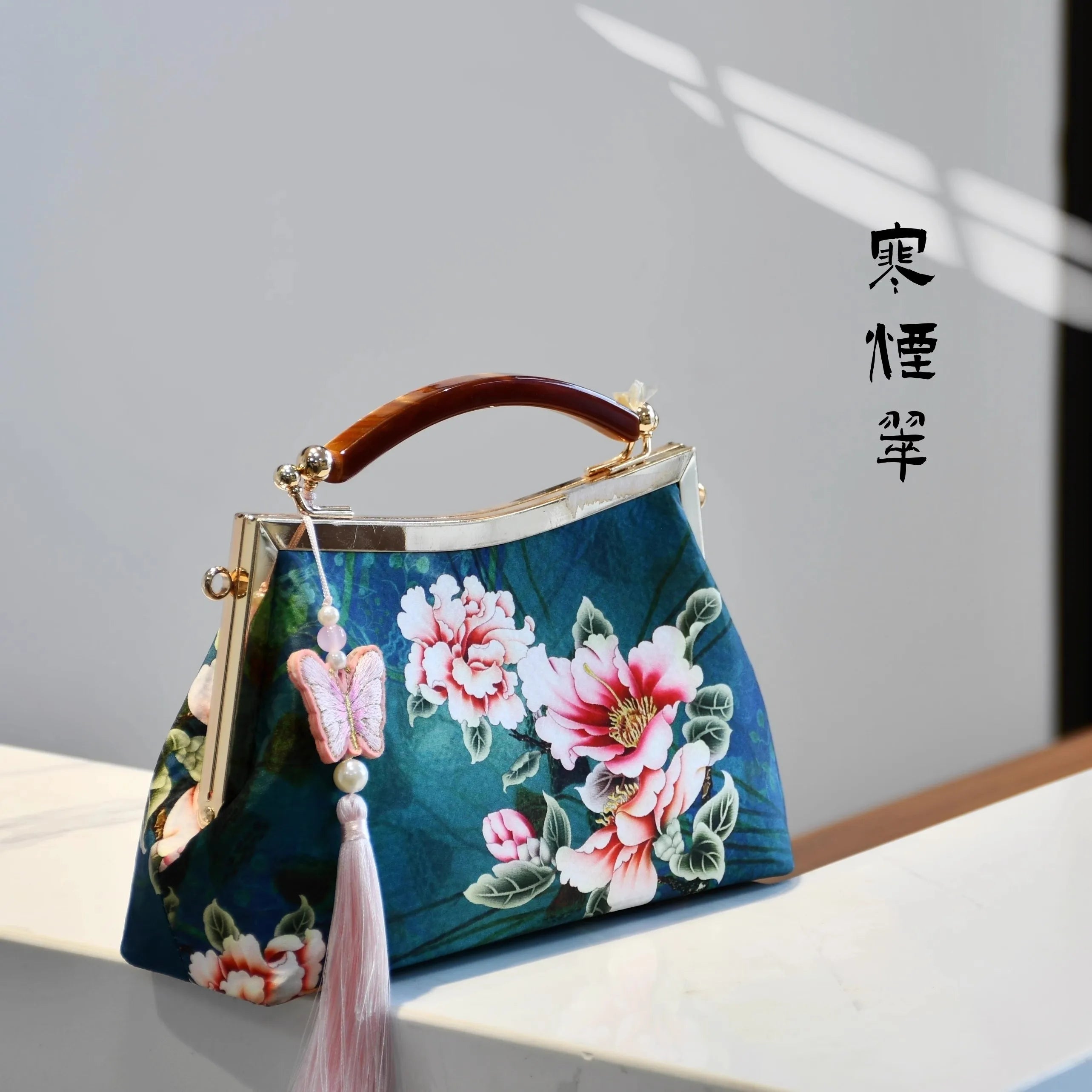Classic Chocolate Top Handle Europe America Bag Chinese Bags Fringe Tassel Style Vintage Women Bag Chain Strap Women's Handbags