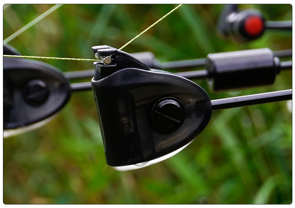 Hirisi B2005 Carp Fishing Swinger Set with Storage Case Multi-Color LED Light Adjustable Sensitivity Fishing Alarms Indicators