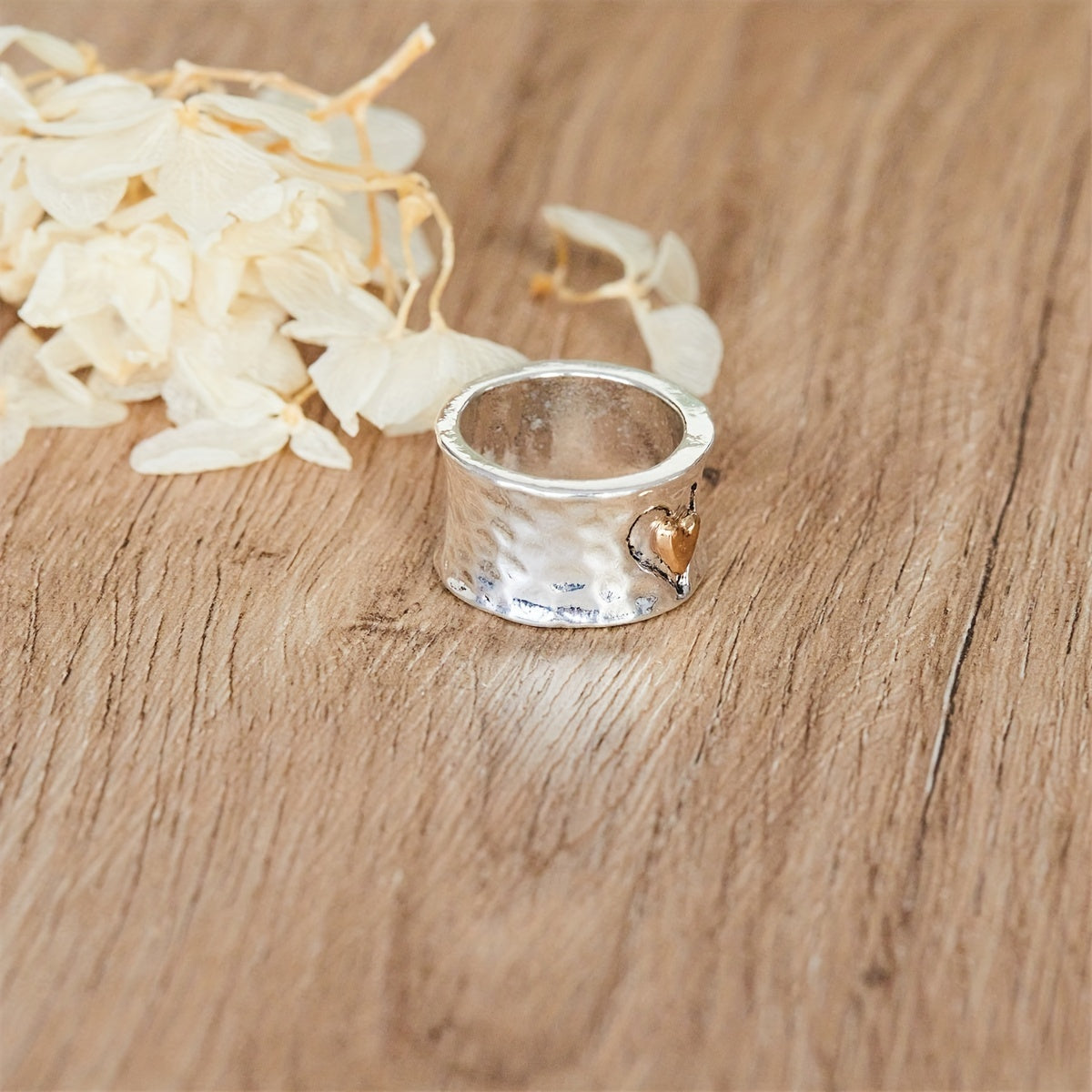 [Multi Sizes Vintage Band Ring] Vintage Band Ring Cute Heart Design Multi Sizes To Choose Match Daily Outfits Special Ring For Special You Dupes Luxury Jewelry